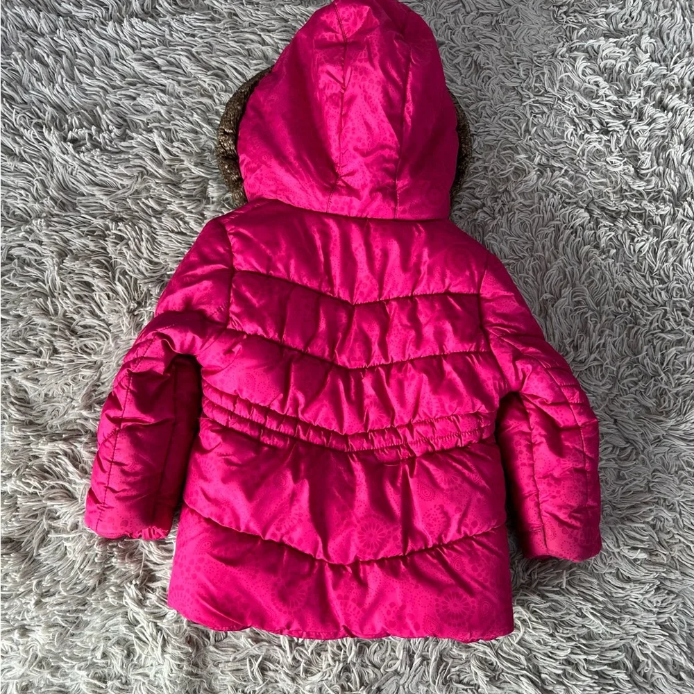 OshKosh Bgosh Girls Hot Pink Faux Fur Trim Hooded Puffer Jacket Coat Size‎ 4